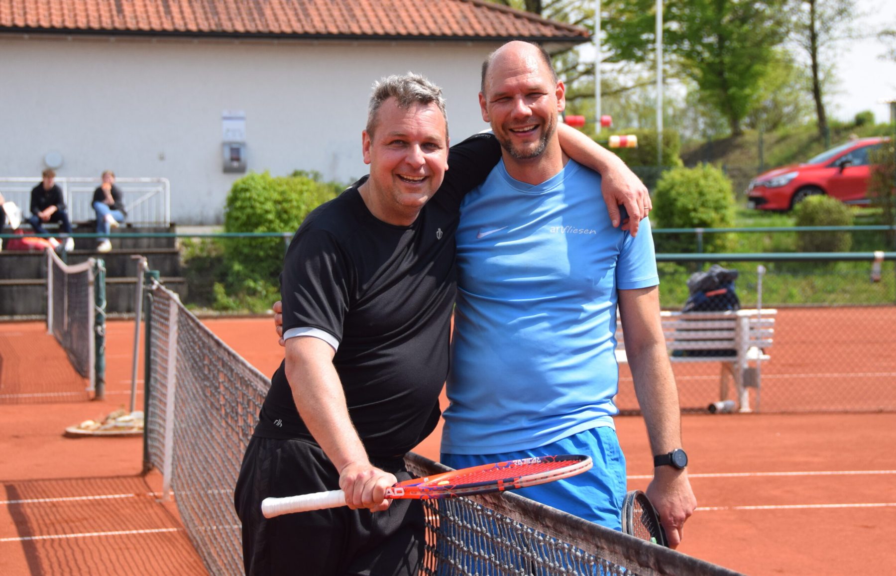 Sie spielten das Match des Wochenendes: Marco Landmann und Marc-Oliver Sattler waren noch bestens gelaunt nach ihrem epischen 3h-Match in der Herren 40-Konkurrenz.