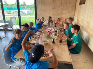 U10 - Essen nach dem Spiel