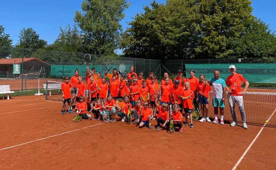 Die Teilnehmer des Sommercamps 2023