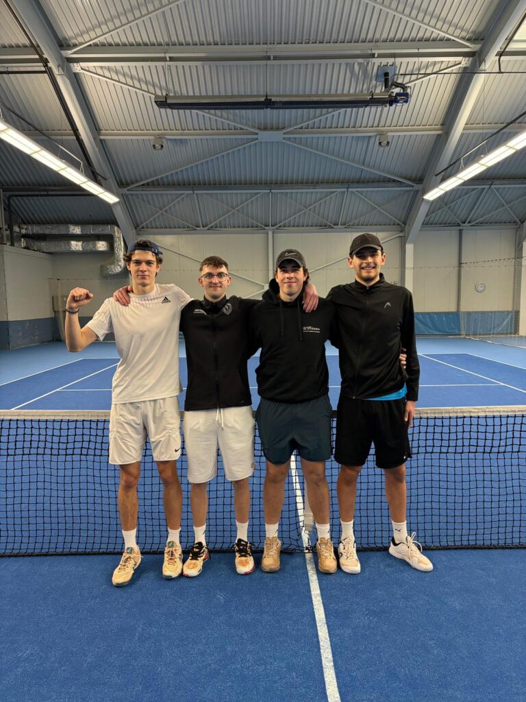 Siegreiche Herren und Herren 30